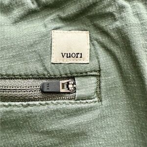 Vuori cropped ripstop pants - Medium